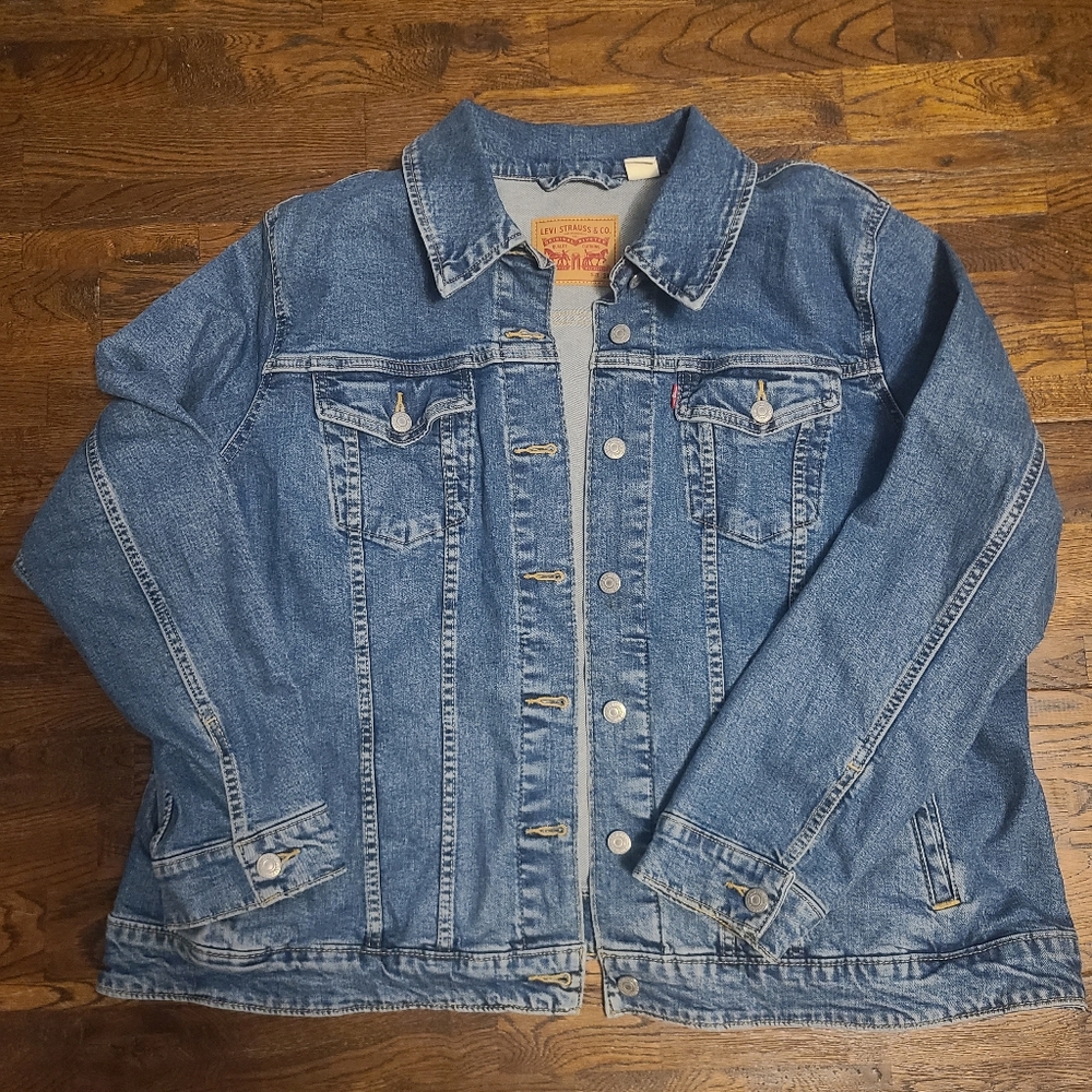 Levi's Blue Denim Jean Jacket Classic Style